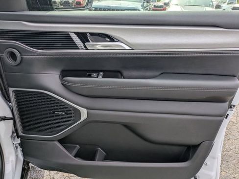 New 2026 Jeep Grand Wagoneer 4WD image 41