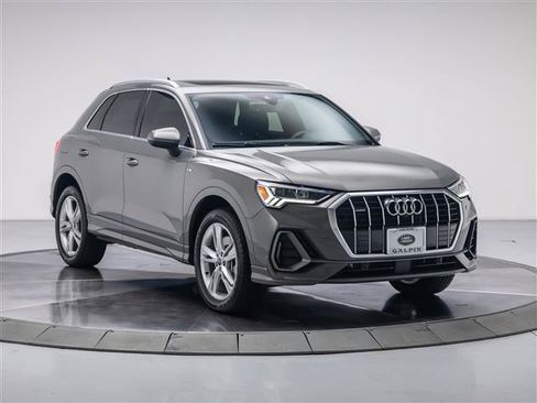 Used 2024 Audi Q3 2.0T Premium Plus w/ Premium Plus Package AWD/4WD image 7