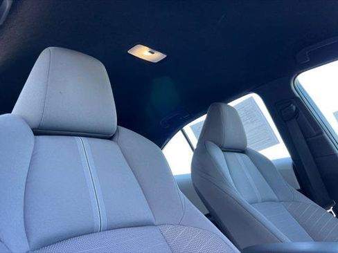 Certified 2025 Toyota Corolla SE w/ Convenience Package FWD image 16