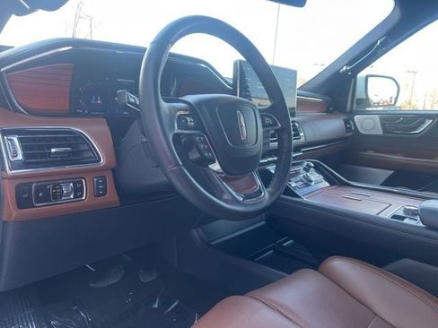 Certified 2024 Lincoln Navigator L Reserve AWD/4WD image 26