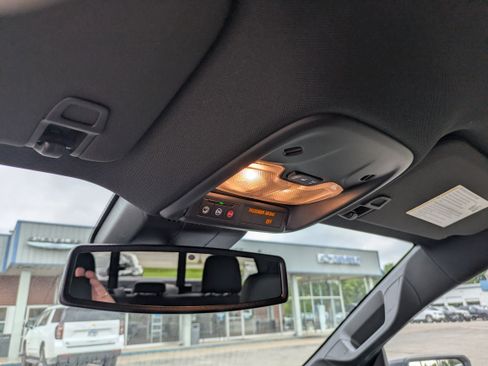 New 2025 Chevrolet Colorado LT w/ LT Convenience Package image 25