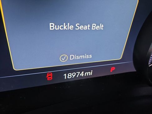 Used 2022 Buick Envision Essence w/ Sport Touring Package image 14