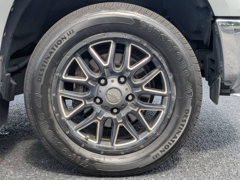 Used 2019 Toyota Tundra SR5 w/ SR5 Upgrade Package RWD image 10