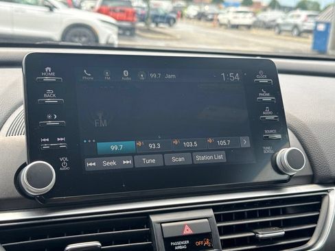 Used 2020 Honda Accord EX-L image 19