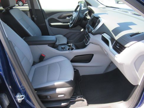 Used 2023 GMC Terrain SLT FWD image 10