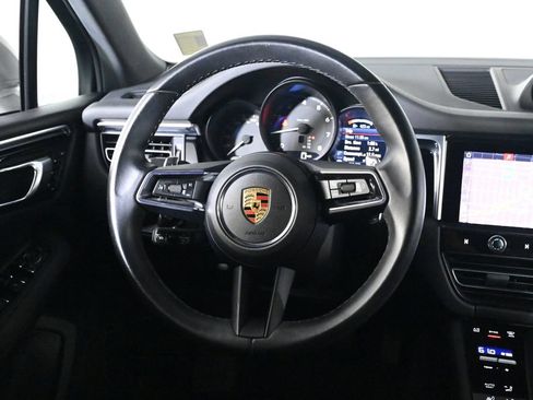 Used 2023 Porsche Macan AWD/4WD image 12
