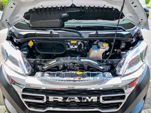 Used 2025 RAM ProMaster 2500 w/ U-Haul Equipment Group FWD image 37