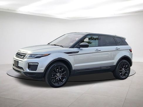 Used 2019 Land Rover Range Rover Evoque image 3