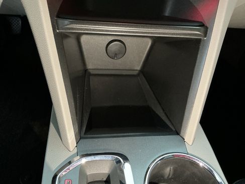 Used 2016 GMC Terrain SLE w/ Convenience Package image 30