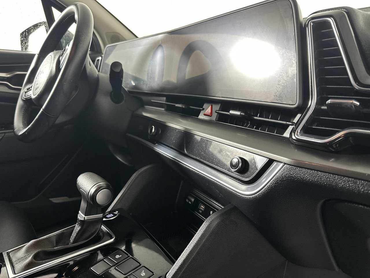 Used 2024 Kia Sportage EX FWD image 15