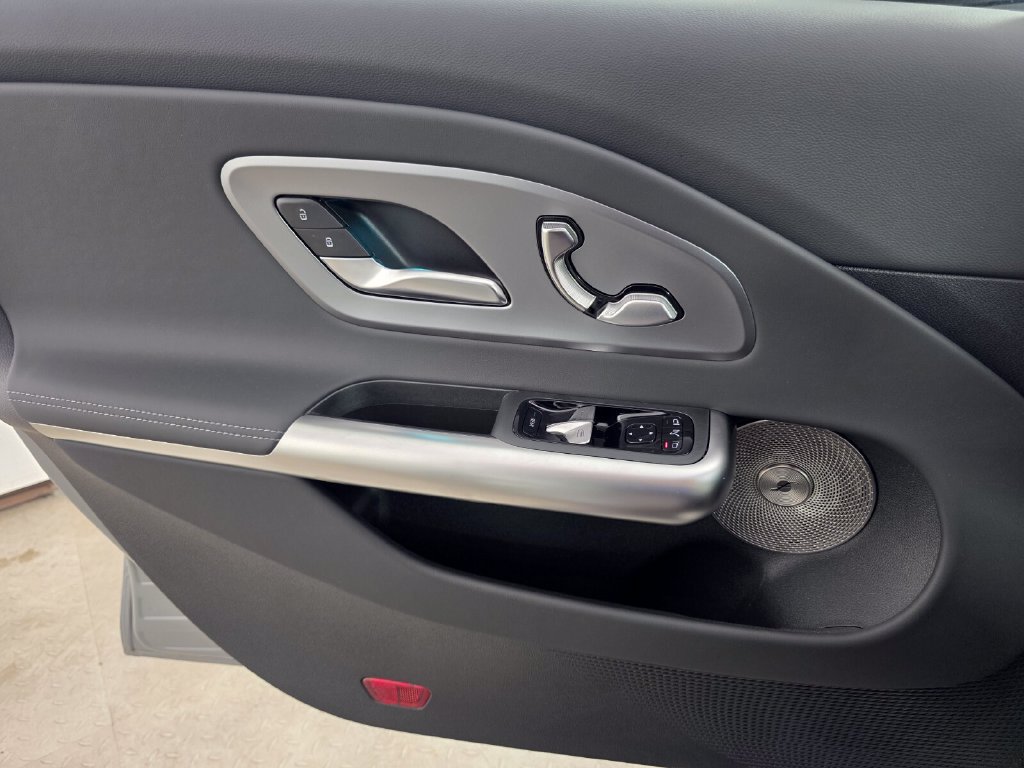 New 2027 Mercedes-Benz CLA 350 image 17