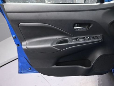 Used 2024 Nissan Versa SV FWD image 21