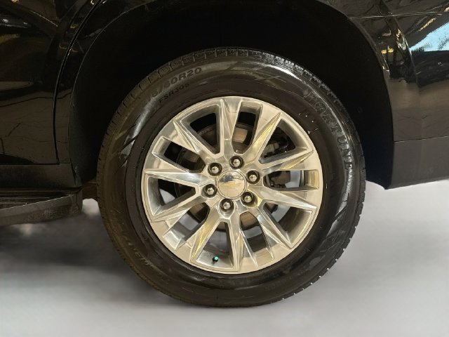 Used 2023 Chevrolet Tahoe Premier AWD/4WD image 32