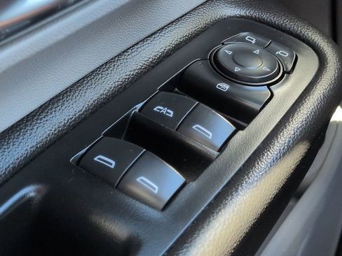 Used 2021 GMC Terrain SLT image 23