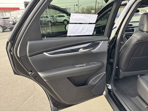 Certified 2025 Cadillac XT5 Premium Luxury image 21