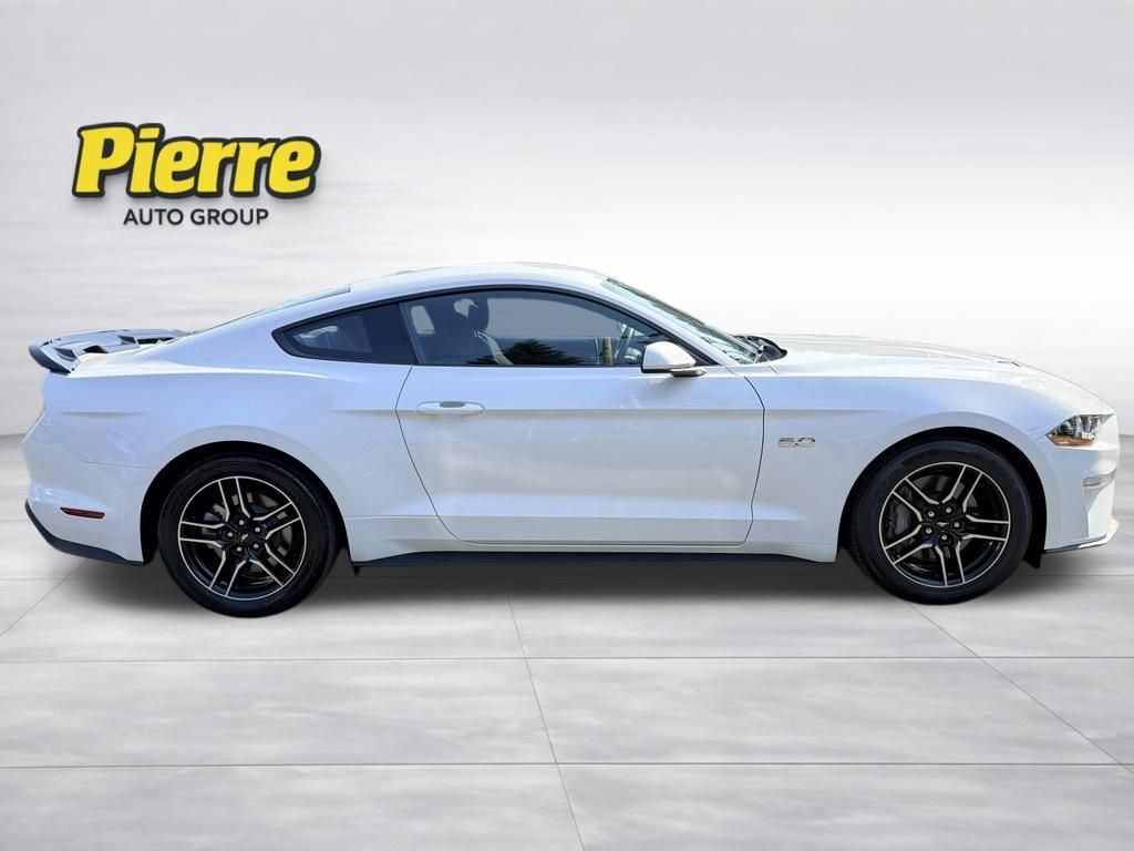 Used 2022 Ford Mustang GT w/ Equipment Group 301A RWD image 3
