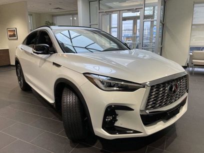 New 2025 INFINITI QX55 Sensory w/ Lighting Package