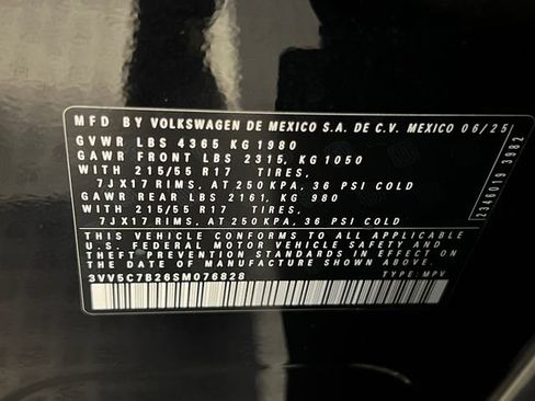 Certified 2025 Volkswagen Taos S FWD image 27