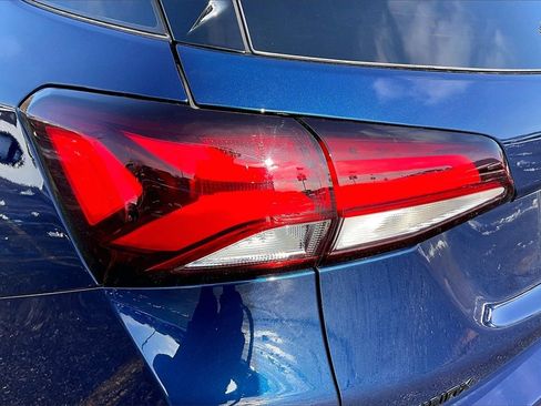 Used 2022 Chevrolet Equinox RS w/ Infotainment Package image 26