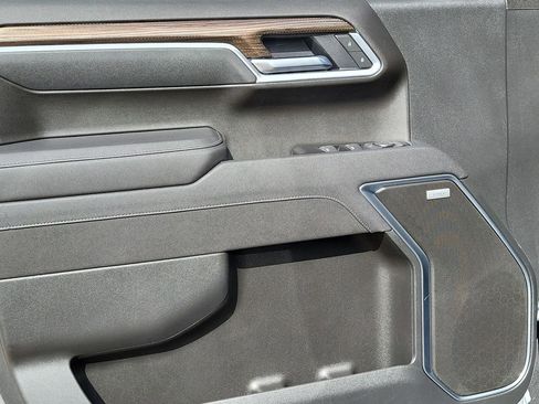 Used 2025 Chevrolet Silverado 1500 RST image 25