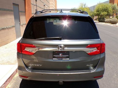 Used 2018 Honda Odyssey Elite image 4