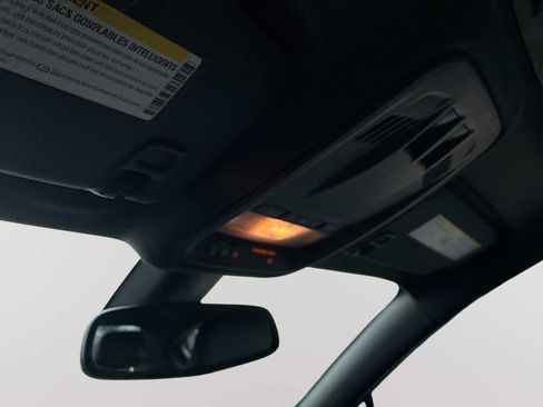 Certified 2017 Chevrolet Cruze Premier image 36