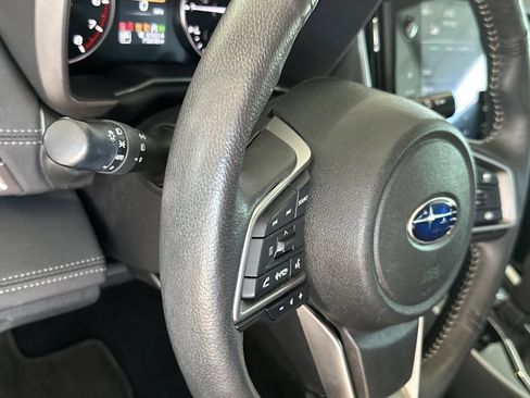 Used 2025 Subaru Outback Limited AWD/4WD image 19