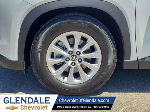 Used 2026 Toyota Grand Highlander FWD image 19