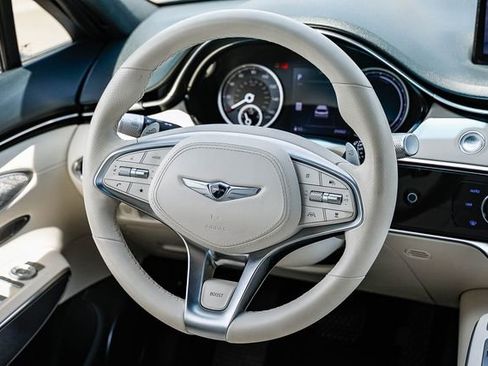 Used 2023 Genesis Electrified GV70 AWD/4WD image 16