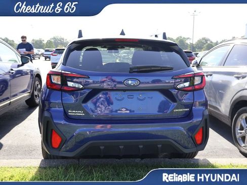 Used 2025 Subaru Crosstrek 2.5i Premium AWD/4WD image 18