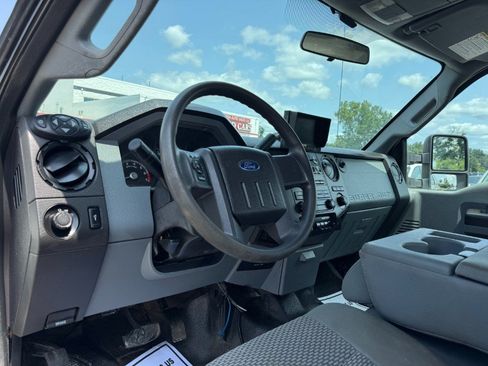Used 2015 Ford F250 XL w/ Snow Plow Prep Package AWD/4WD image 14