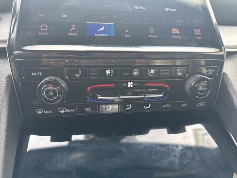 Used 2023 Jeep Grand Cherokee L Overland w/ Luxury Tech Group IV image 31