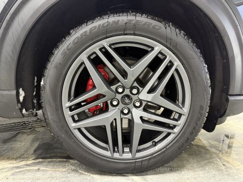 Used 2025 Ford Explorer ST image 35