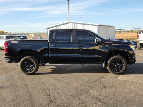 Used 2024 Chevrolet Silverado 1500 LT Trail Boss w/ Convenience Package II image 5