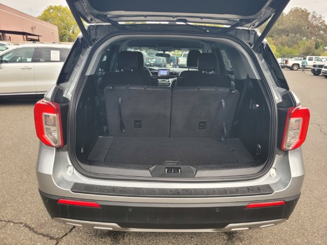 Certified 2023 Ford Explorer XLT w/ Equipment Group 202A AWD/4WD image 8