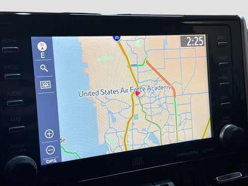 Used 2021 Toyota RAV4 Limited image 22