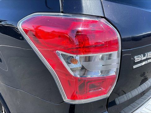Used 2016 Subaru Forester 2.0XT Touring AWD/4WD image 12