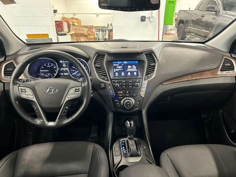 Used 2019 Hyundai Santa Fe XL SE w/ SE Premium Package 02 AWD/4WD image 11