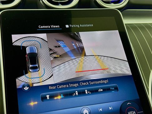 Used 2025 Mercedes-Benz C 300 4MATIC Sedan image 15