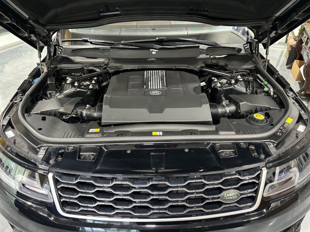 Used 2018 Land Rover Range Rover Sport HSE AWD/4WD image 25