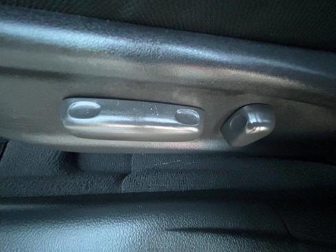 Used 2011 Toyota Camry SE w/ SE Extra-Value Pkg #1 image 15