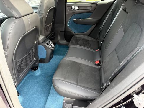 Certified 2023 Volvo C40 P8 Recharge Ultimate AWD/4WD image 23