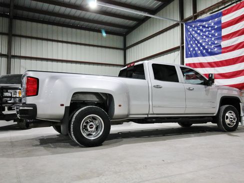 Used 2015 GMC Sierra 3500 SLT w/ Duramax Plus Package AWD/4WD image 12