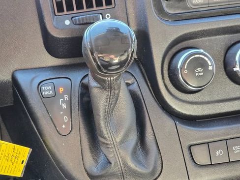 Used 2019 RAM ProMaster 3500 w/ Premium Appearance Group FWD image 25