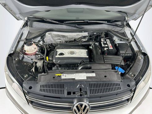Used 2018 Volkswagen Tiguan Limited FWD image 28