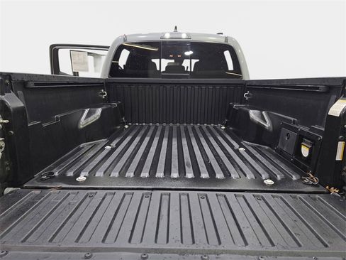 Used 2021 Toyota Tacoma TRD Sport image 14