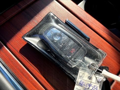 Used 2024 Lincoln Navigator L Reserve image 14