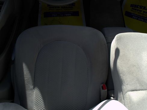 Used 2011 Buick Lucerne CX image 11