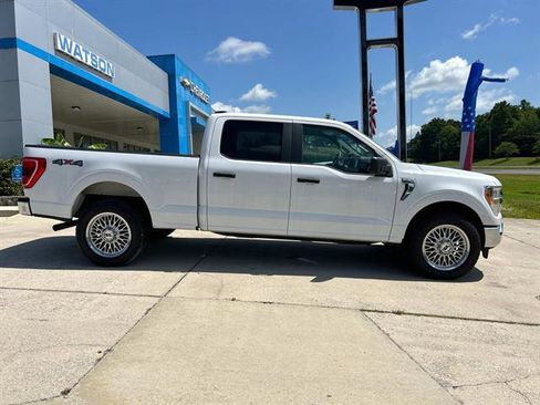 Used 2021 Ford F150 XLT image 3