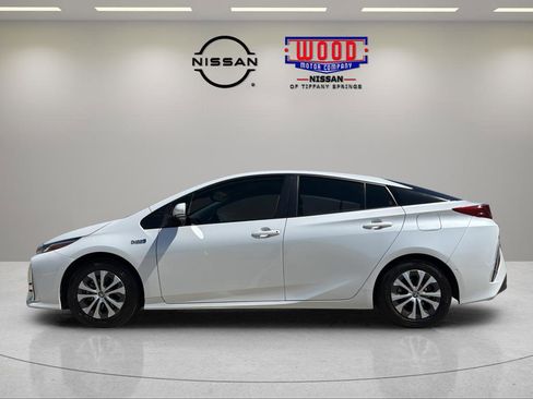 Used 2021 Toyota Prius Prime Limited FWD image 5